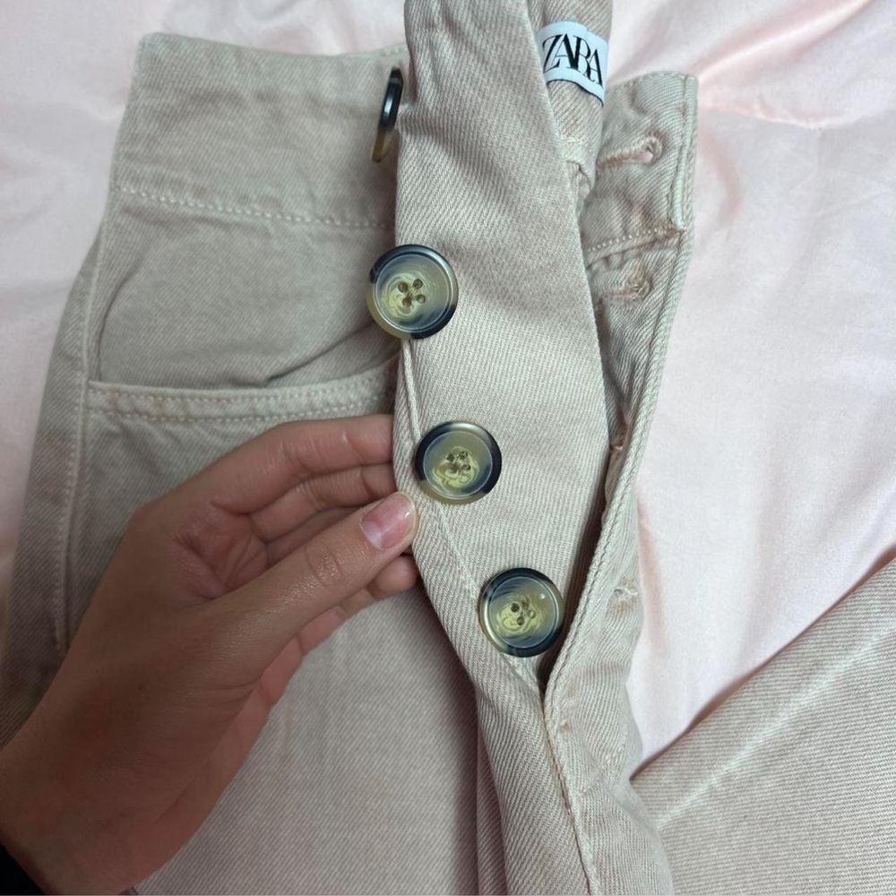 Zara Women's Beige Pants Style "Culotte"